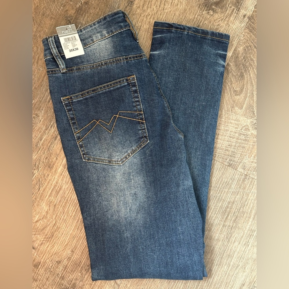 NWT - Rue21 Women’s Denim Jeans 30x30 - Dark Wash Straight Leg